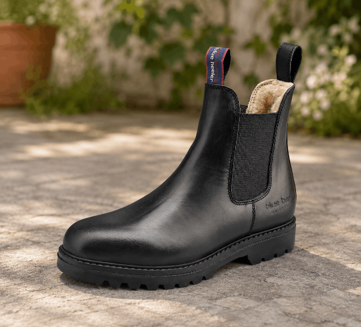 JACKAROO black sheepskin